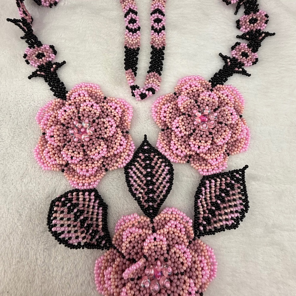 Vintage‎ Beaded Flower Necklace Pink Black Rose Tassel  32"
